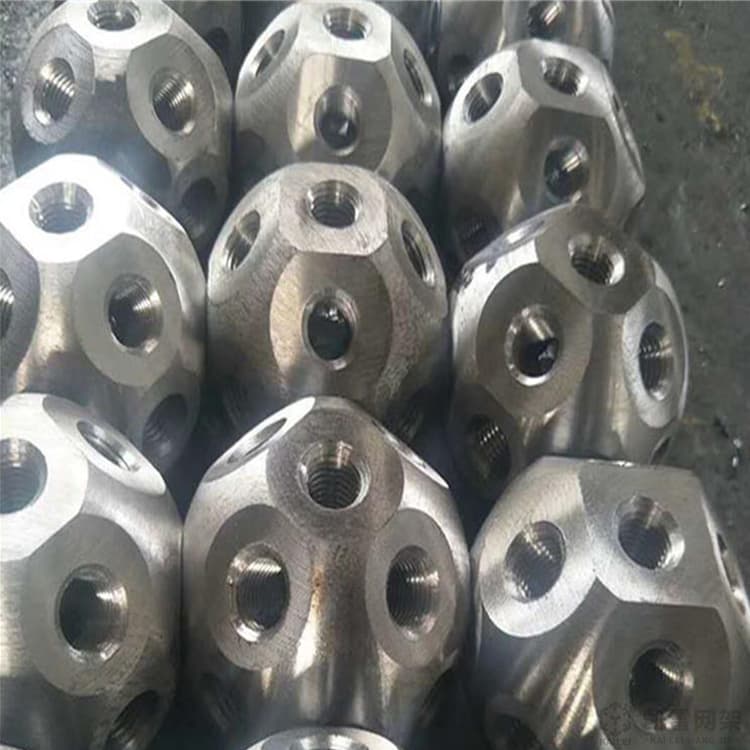 马鞍山螺栓球网架加工安装方法